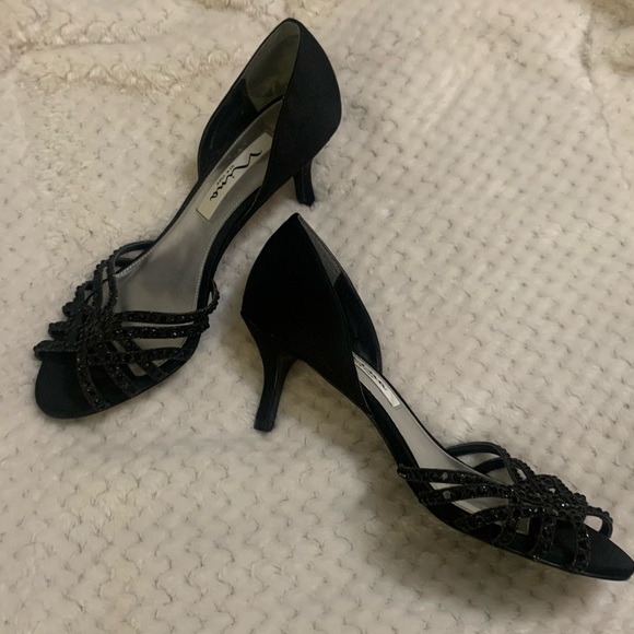 Nina New York leather sole satin size 6 black - Picture 1 of 11